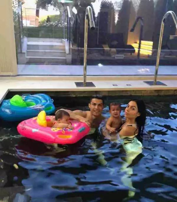 C Ronaldo. Girlfriend And His Twins Spend Quality Time In The Pool (Photo)